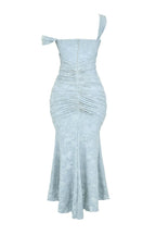 Damen-Maxikleid mit Blumenmuster und figurformender Konstruktion  