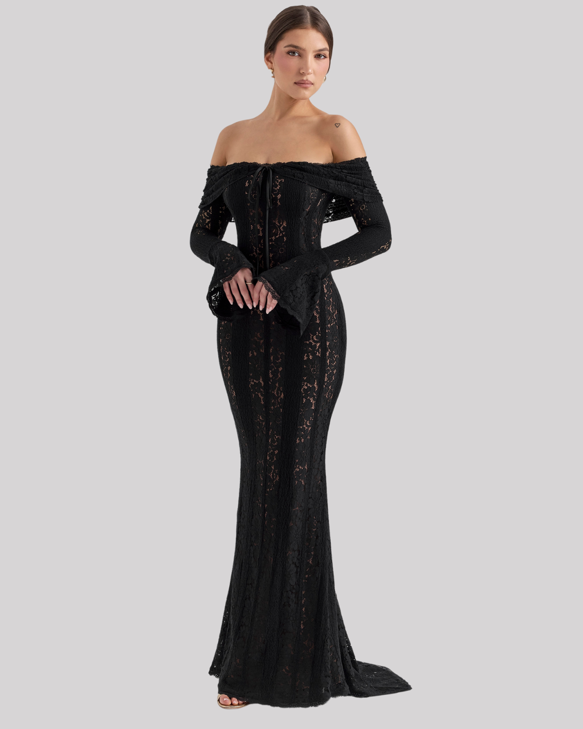 Elegancka Damska Koronkowa Maxi Sukienka Off‑Shoulder