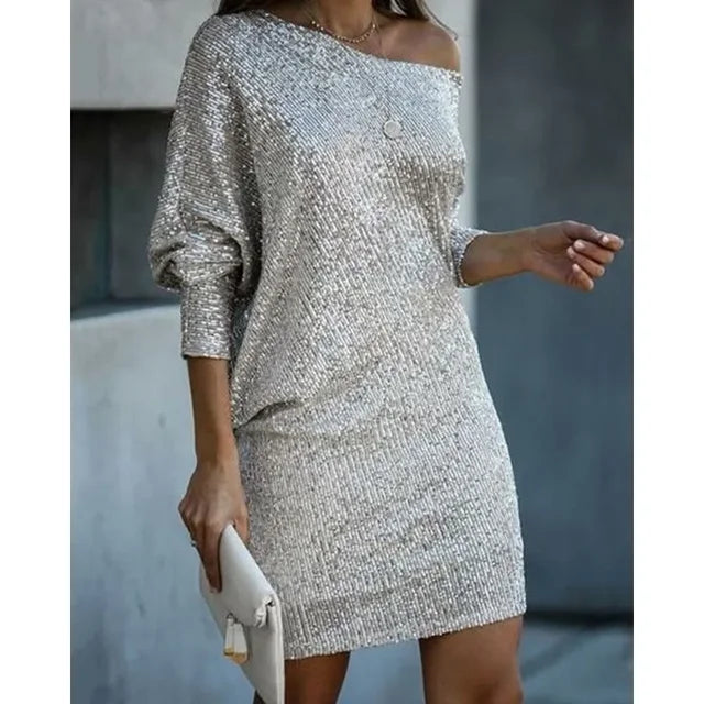 Elegantes Minikleid mit asymmetrischem Ausschnitt und Glitzereffekt