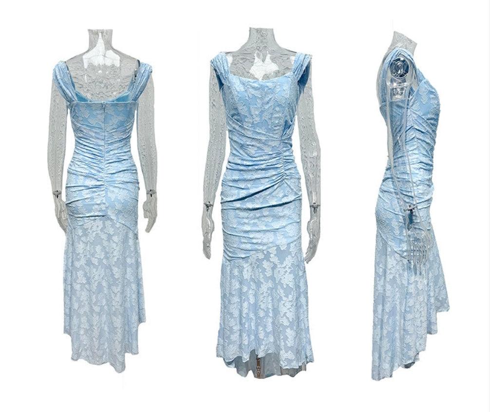 Damen-Maxikleid mit Blumenmuster und figurformender Konstruktion  
