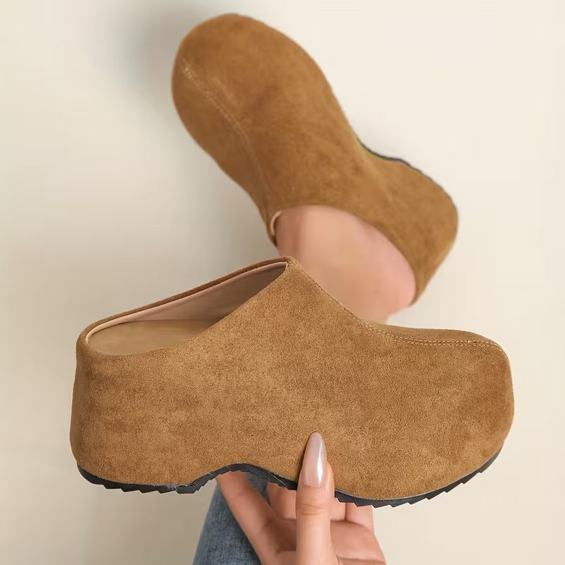Damen Elegante Mules mit moderner Linie