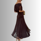 Damen-Maxikleid mit drapiertem V-Ausschnitt und mehrlagiger Schulter