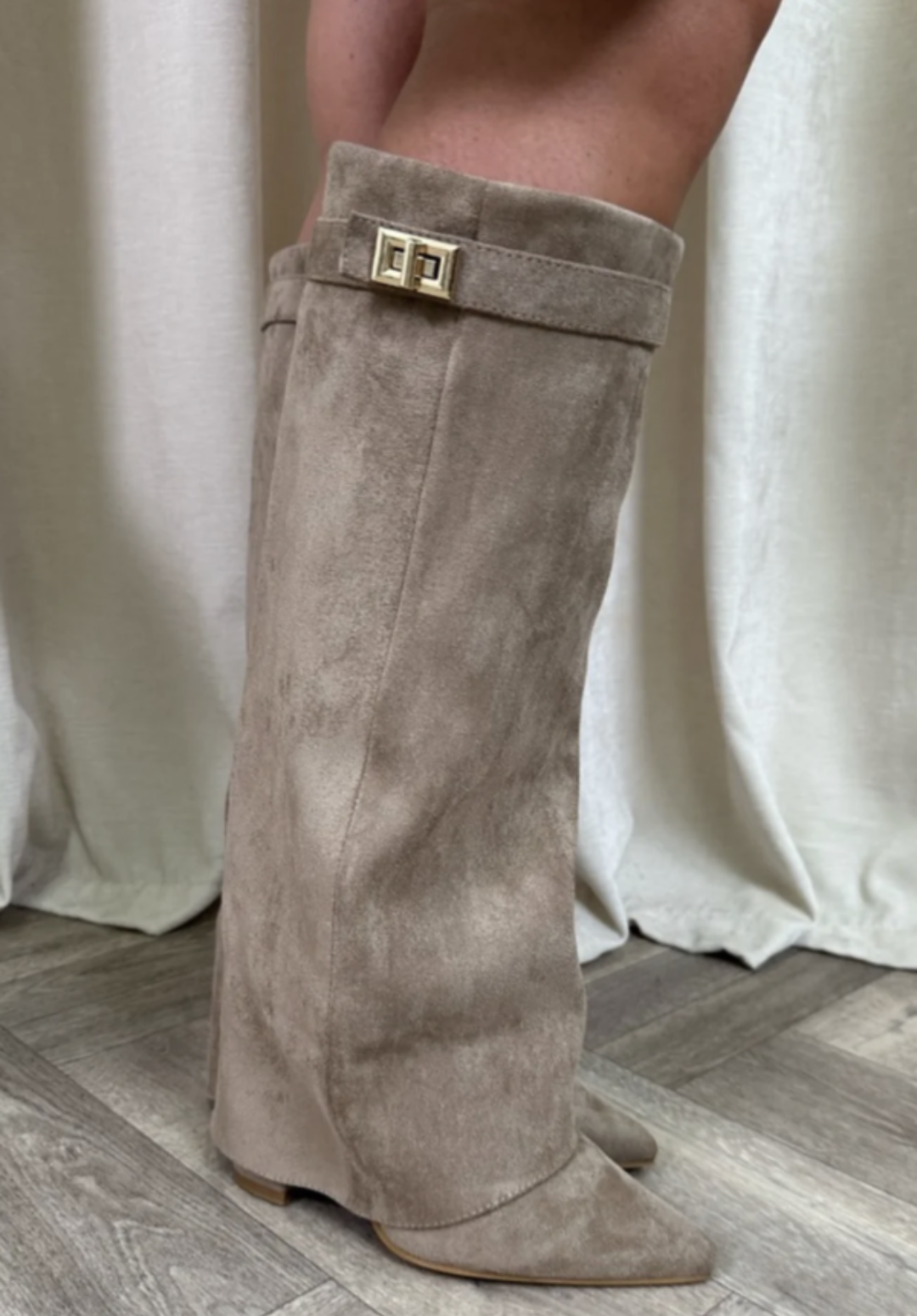 Damen Trendige Stiefeletten mit Eleganten Details und Komfortabler Konstruktion