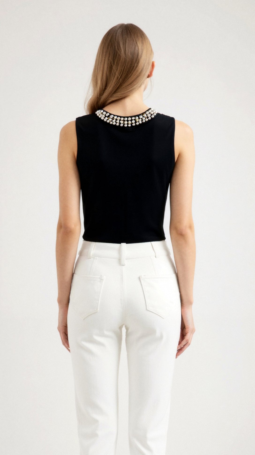 Ärmelloses Damen-Tanktop aus Rippstrick mit Perlenverzierungen 8