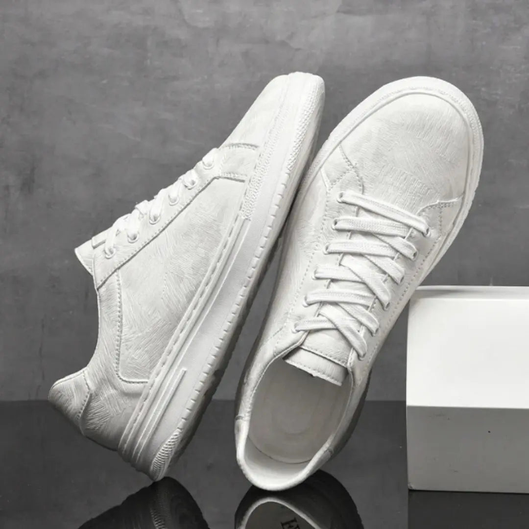 Skórzane Sneakersy Low‑Top z Ręcznym Przeszyciem