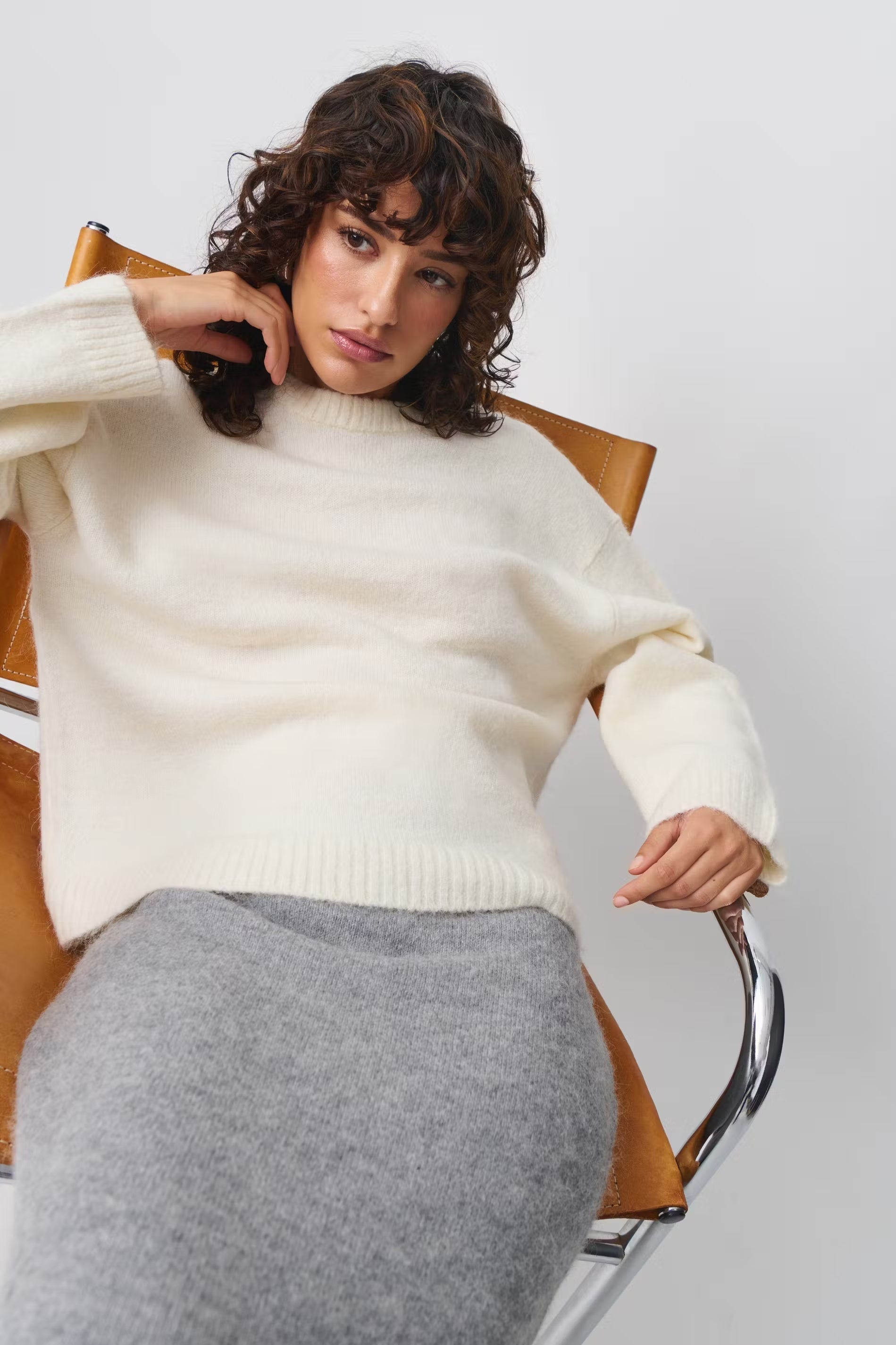 Damen weicher Strickpullover mit elegantem Schnitt