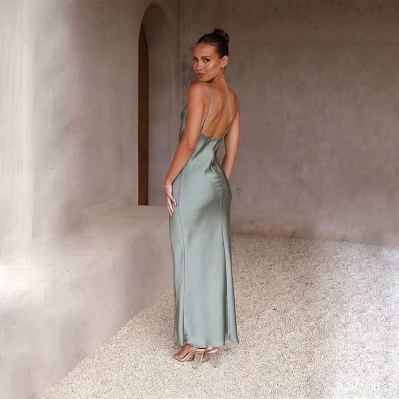 Elegancka Damska Satynowa Maxi Sukienka z Odkrytymi Plecami