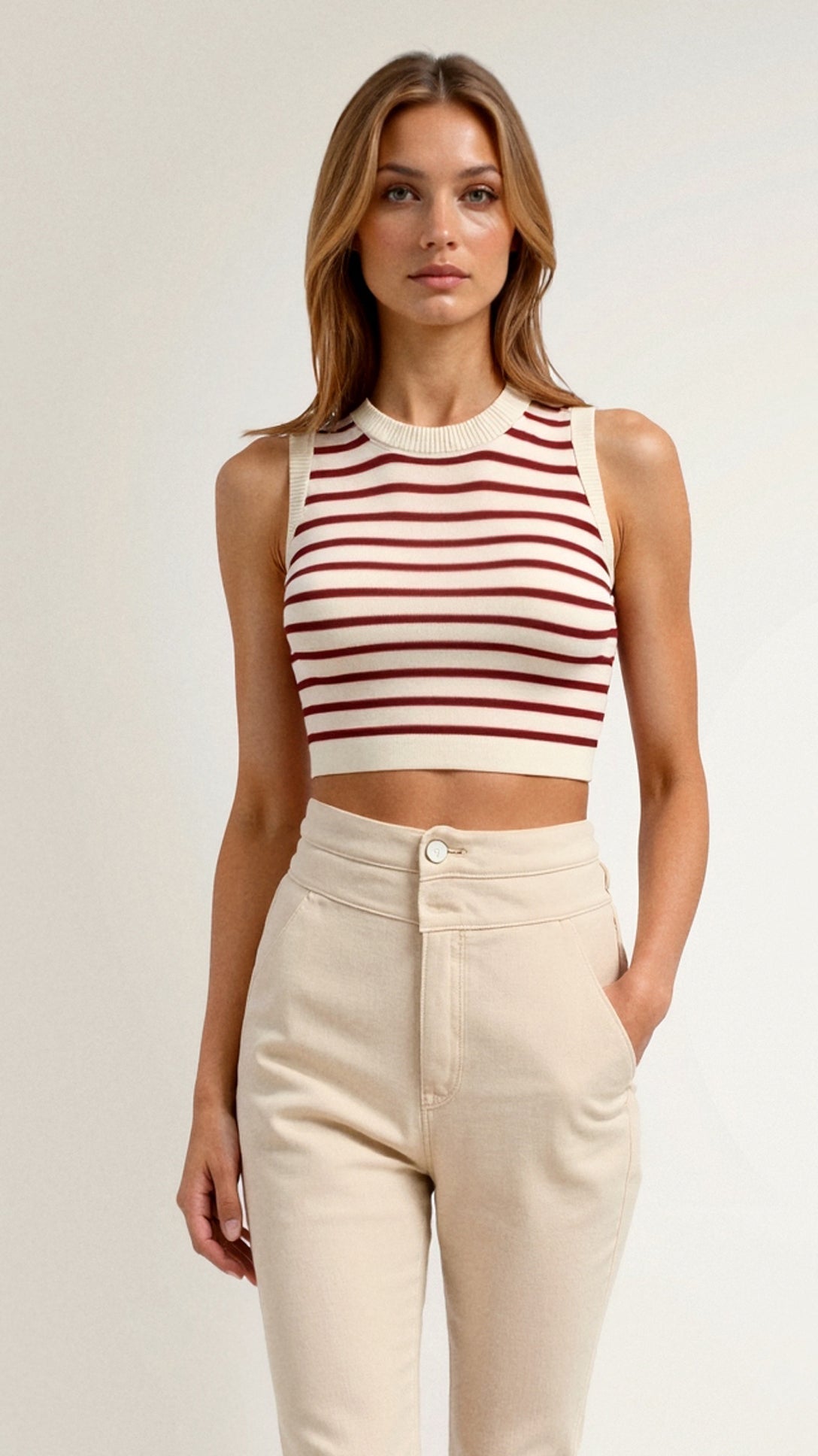 Kurzes Damen-Tanktop mit Rippstrick und maritimen Streifen 4