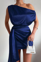 Elegantes Damen Satin-Minikleid mit asymmetrischer Schulter