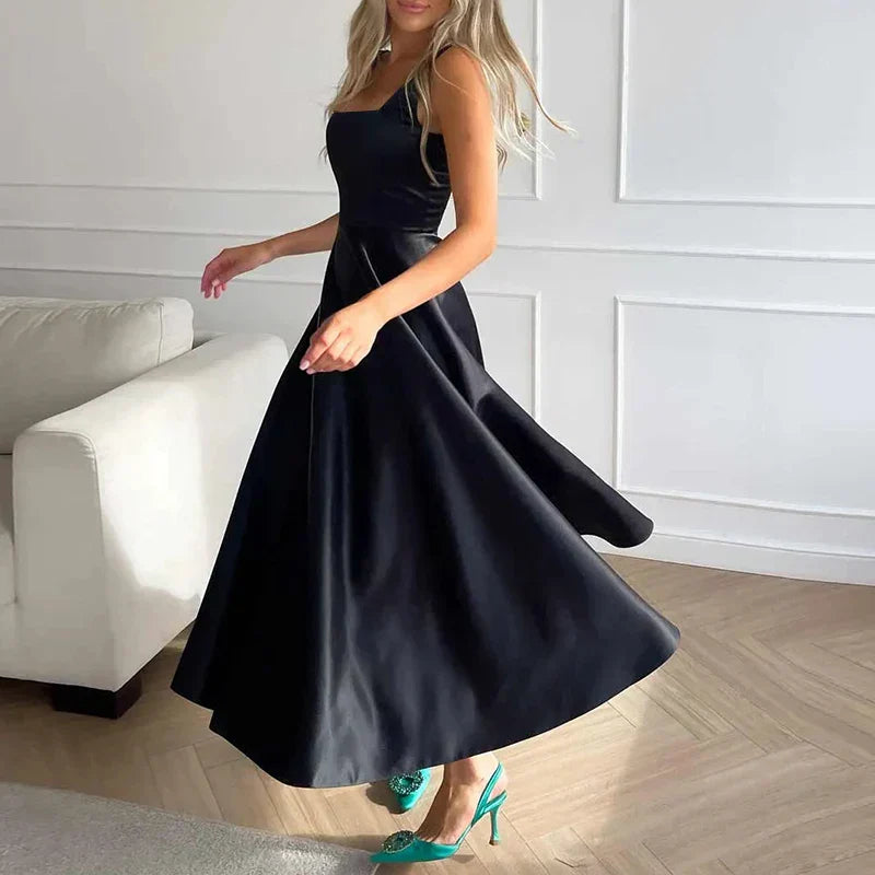 Elegancka Damska Maxi Sukienka z Kwadratowym Dekoltem