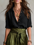 Damen Zweiteiler mit locker geschnittener Bluse und Midi-Rock mit hohem Bund