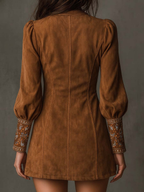 Damen-Minikleid aus Wildleder mit Stickerei und V-Ausschnitt  