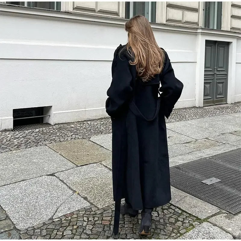 Damski długi płaszcz zimowy oversize dwurzędowy elegancki