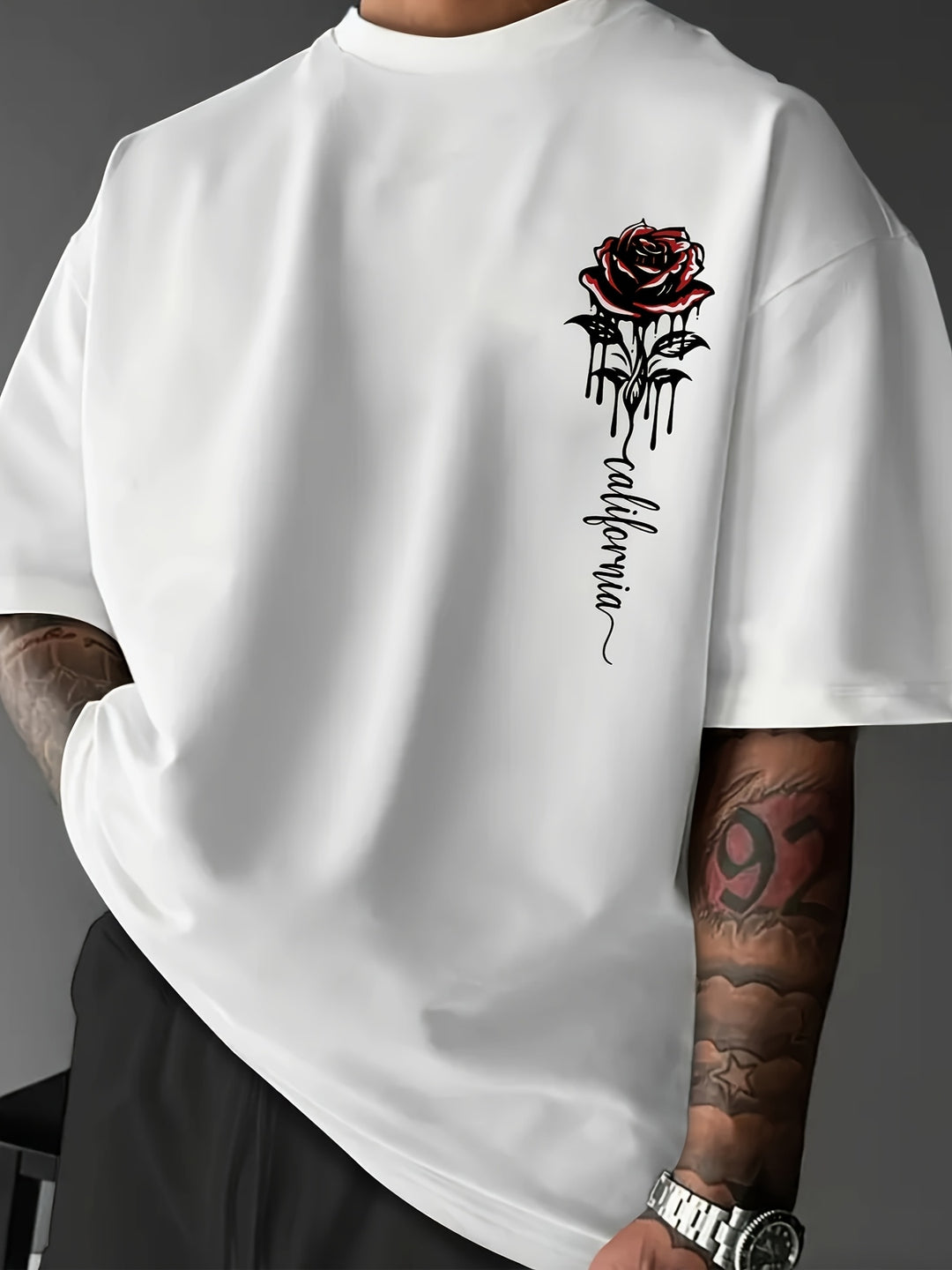 Męski T‑Shirt z Motywem Kwiatowym i Luźnym Krojem