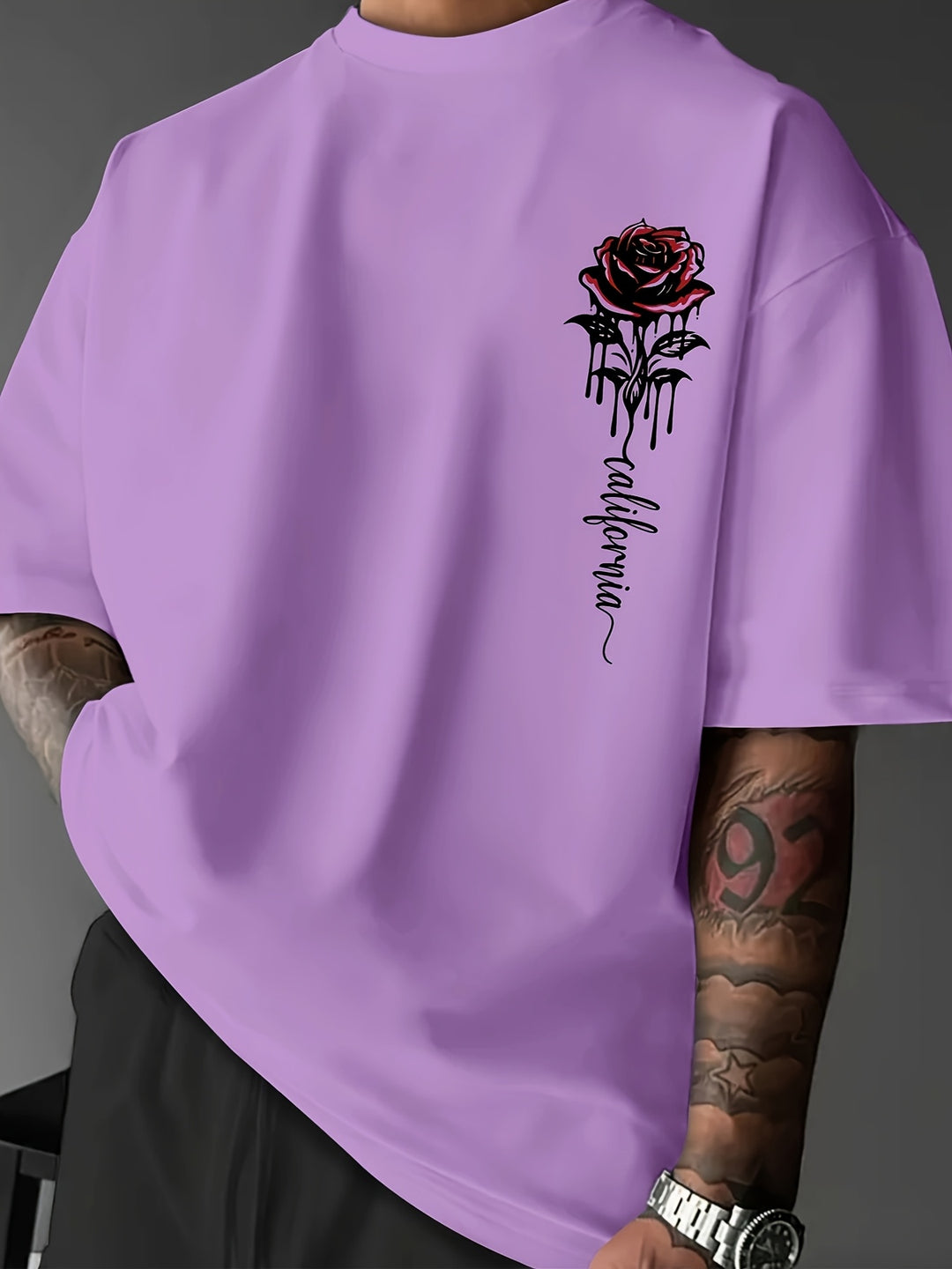 Męski T‑Shirt z Motywem Kwiatowym i Luźnym Krojem