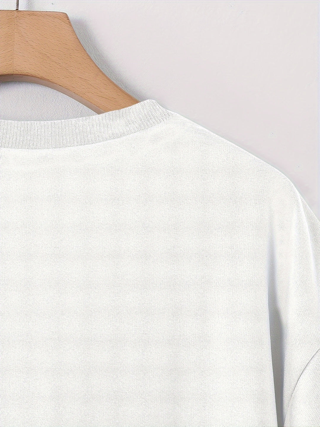 Męski T‑Shirt z Motywem Kwiatowym i Luźnym Krojem