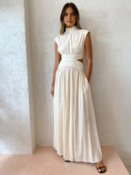 Elegantes Damen-Maxikleid mit Stehkragen-Ausschnitt