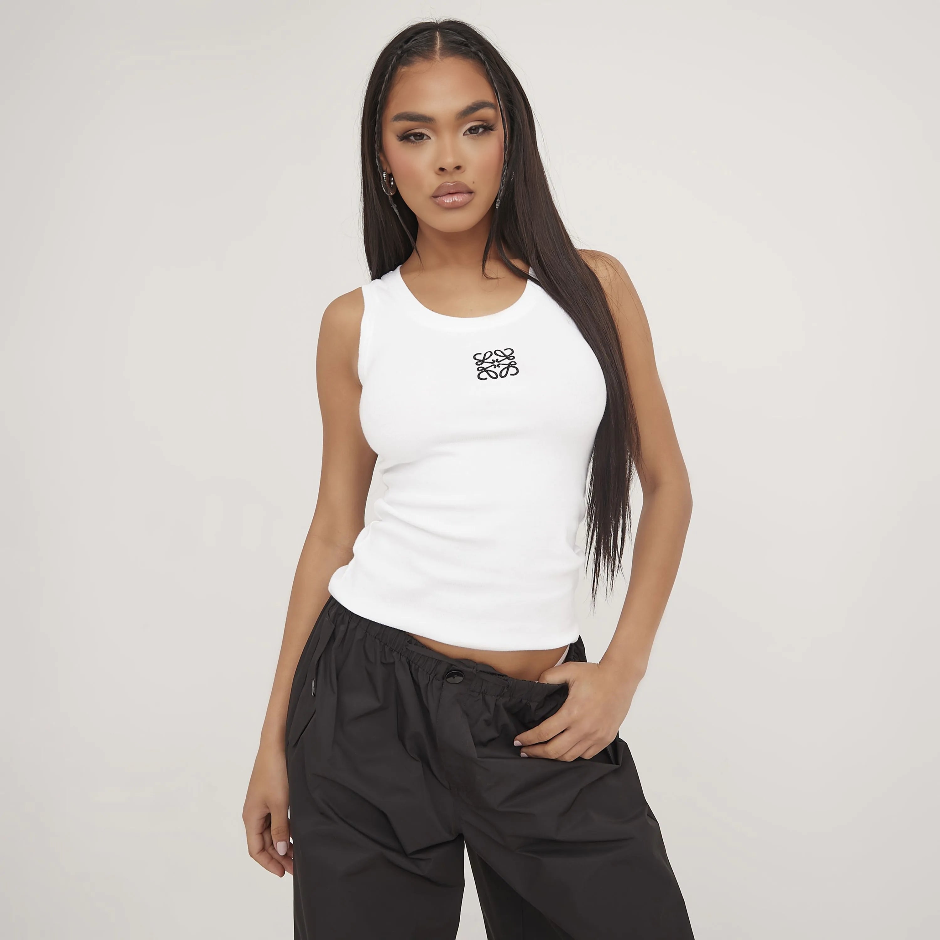 Damski Letni Tanktop o Minimalistycznej Linii